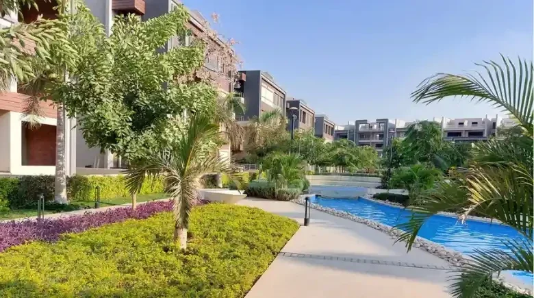 Townhouse for Sale with 305 sqm in Midtown East Phase One – New Cairo, Egypt – photo 2
