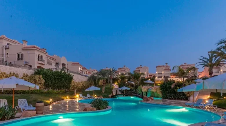 Twin house for sale with an area of 269 sqm in El Patio 5 East – El Shorouk City, Egypt – photo 3