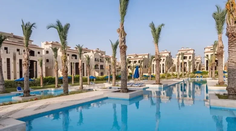 Twin house for sale with an area of 269 sqm in El Patio 5 East – El Shorouk City, Egypt – photo 5