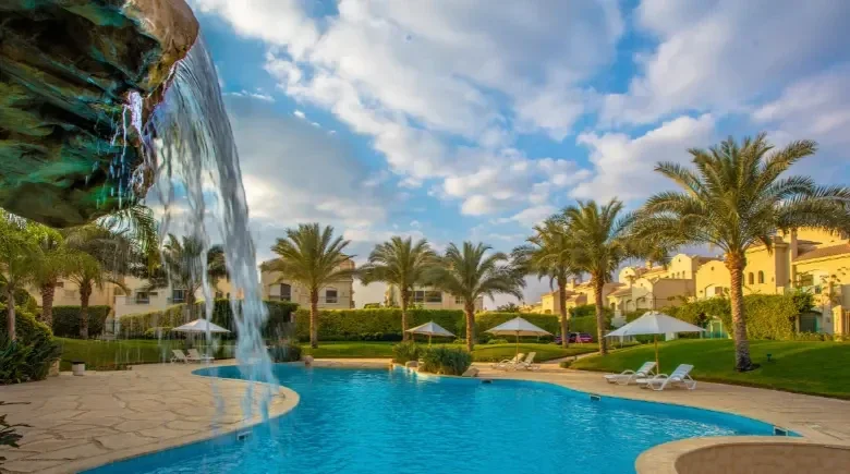 Twin house for sale with an area of 269 sqm in El Patio 5 East – El Shorouk City, Egypt – photo 13